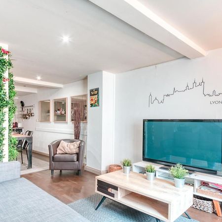 Guestready - Superbe Maison De Ville Duplex Лион Экстерьер фото