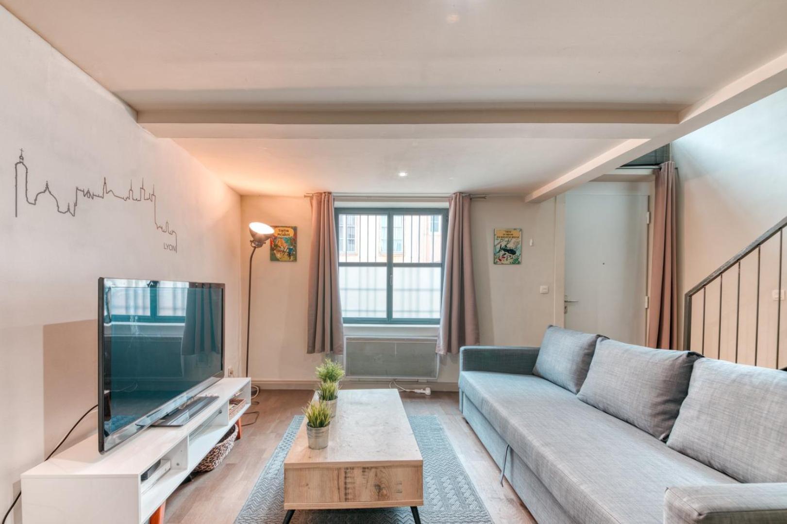 Guestready - Superbe Maison De Ville Duplex Лион Экстерьер фото